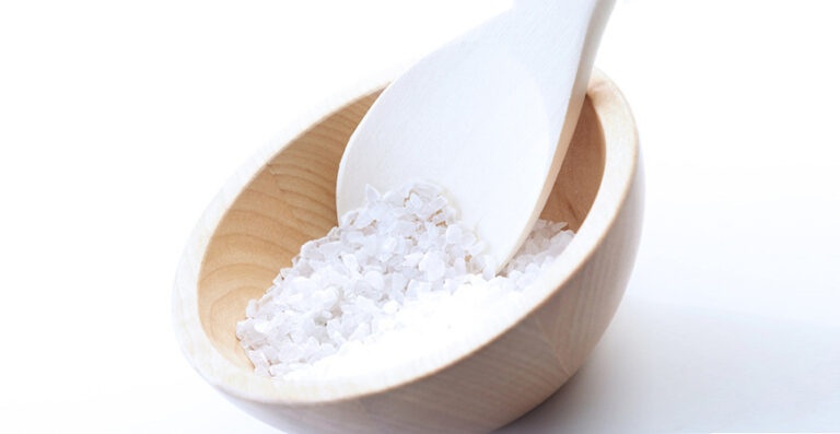 How to have a salt water cleanse